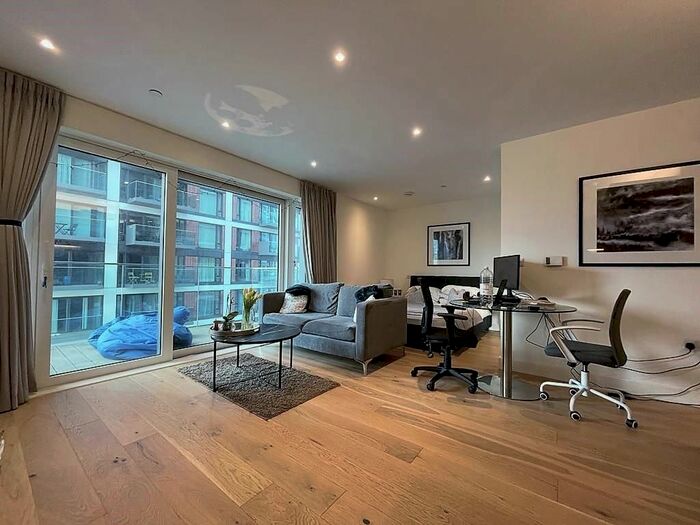 Studio To Rent In Biring House, Duke Of Wellington Avenue, Woolwich, London, SE18