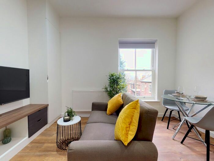 1 Bedroom Flat To Rent In Apt, Clarendon Road #, LS2