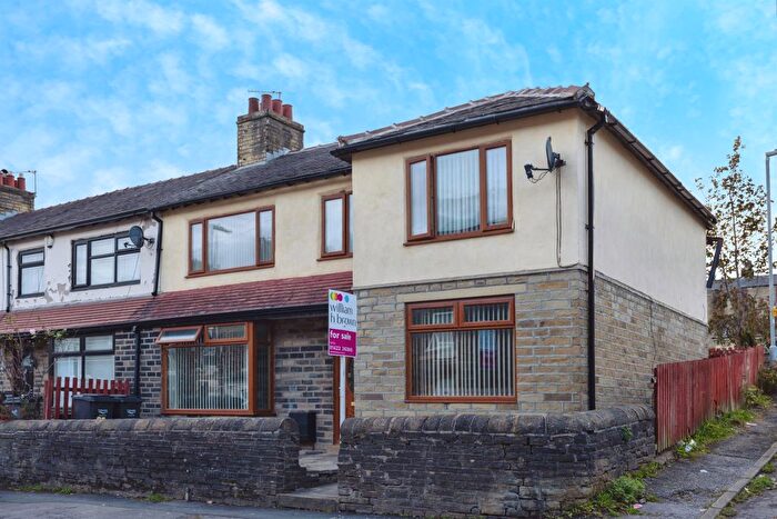 5 Bedroom End Terrace House For Sale In Mayfield Avenue, Halifax, HX1