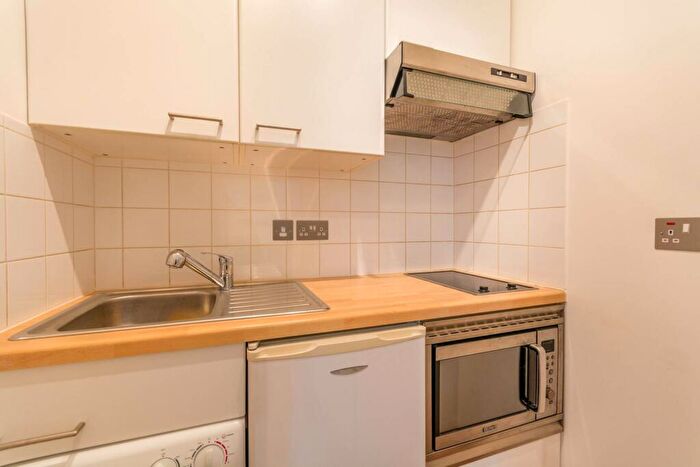 Studio To Rent In Kilburn Park Road, Maida Vale, London, NW6