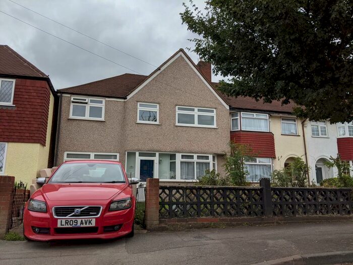 4 Bedroom House To Rent In Buckhurst Avenue, Carshalton, SM5