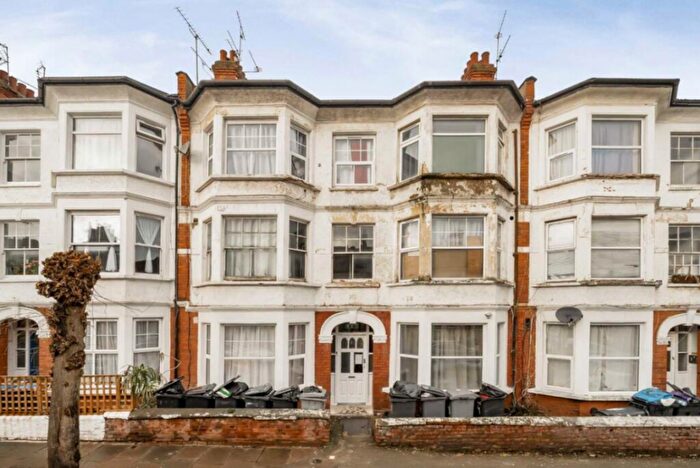 1 Bedroom Flat To Rent In Churchmead Road, London, NW10