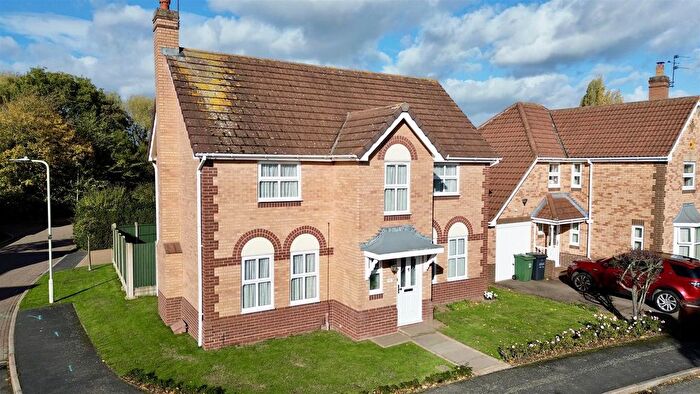 4 Bedroom Detached House For Sale In Oakley Drive, Loughborough, LE11