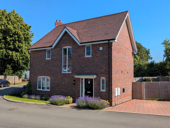 2 Bedroom Semi-Detached House For Sale In Petticoat Close, Witley, GU8