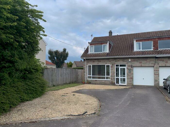 4 Bedroom Semi-Detached House To Rent In Northcote Road Downend, BS16