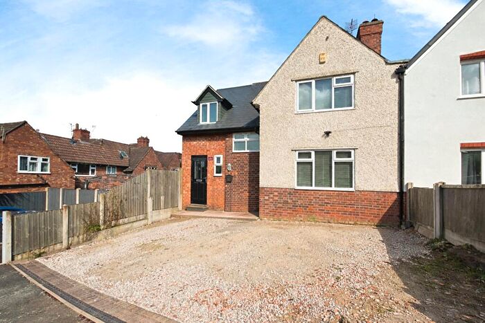 4 Bedroom Semi Detached House For Sale In Upton Drive, Nottingham, Nottinghamshire, NG5