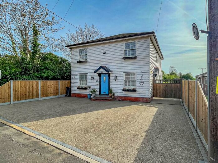 4 Bedroom Detached House For Sale In South Street, Tillingham, Southminster, CM0