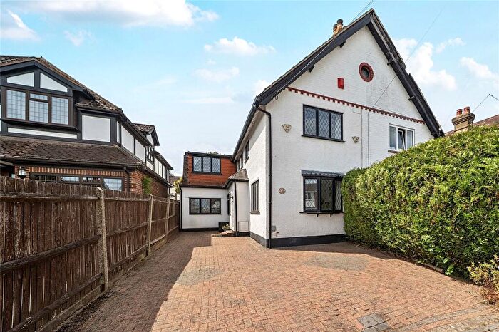 4 Bedroom Semi-Detached House For Sale In Craven Road, Orpington, BR6