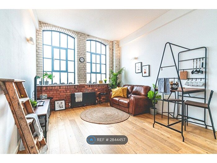 1 Bedroom Flat To Rent In Norfolk Place, Bristol, BS3