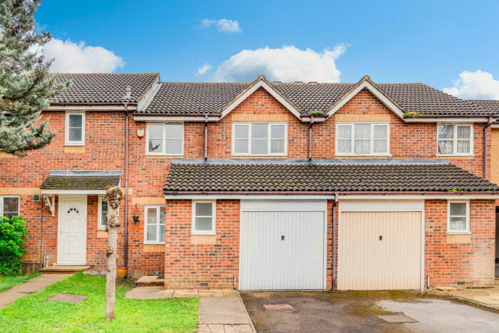 3 Bedroom Terraced House To Rent In Donald Woods Gardens, Surbiton, KT5