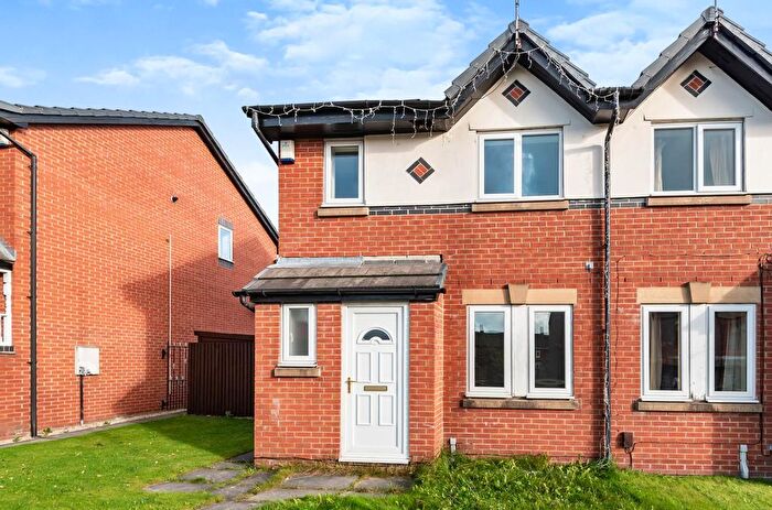 3 Bedroom Semi-Detached House To Rent In Siddow Common, Leigh, WN7