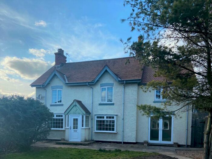 4 Bedroom Detached House To Rent In The Green, Misson, Doncaster, DN10