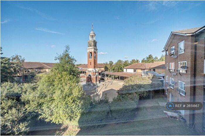 2 Bedroom Flat To Rent In Meadowford Close, London, SE28