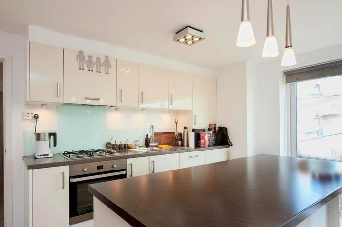 1 Bedroom Flat To Rent In Green Lanes, Stoke Newington, London, N16