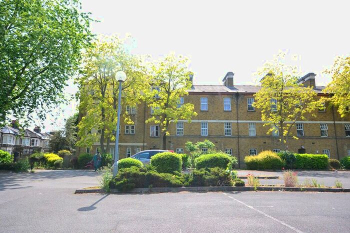 1 Bedroom Flat To Rent In Avonley Road, London, SE14