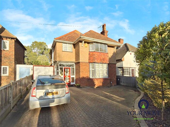 3 Bedroom Detached House For Sale In Broadstairs Road, Broadstairs, Kent, CT10