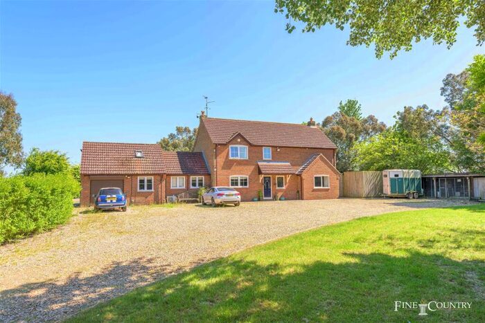 4 Bedroom Detached House For Sale In Sutton St. James, PE12