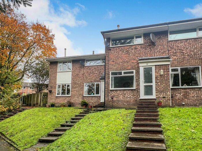 2 Bedroom Mews To Rent In Tong Clough, Bromley Cross, BL7