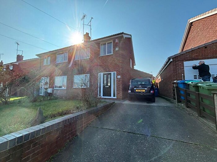 3 Bedroom Semi-Detached House For Sale In Coxs Lane, Mansfield, Nottingham, Nottinghamshire, NG19