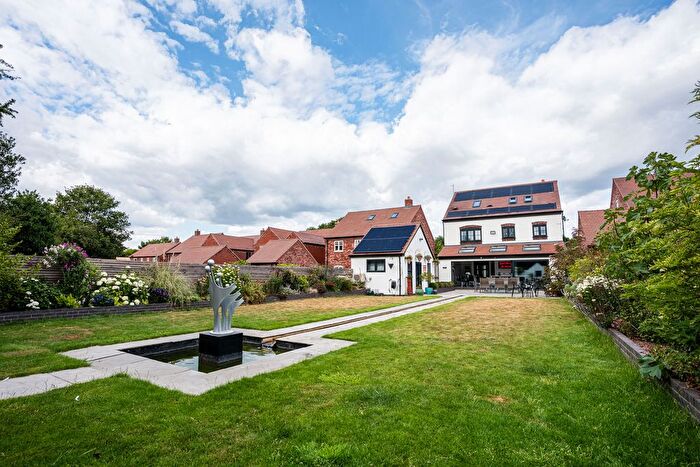 5 Bedroom Detached House For Sale In Alcester Road Burcot Bromsgrove, Worcestershire, B60