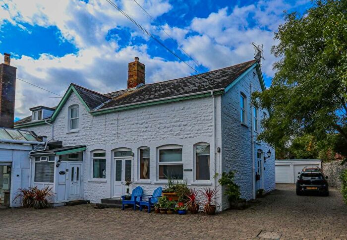 2 Bedroom House To Rent In Gwentlands Drive, Marine Parade, Penarth, CF64