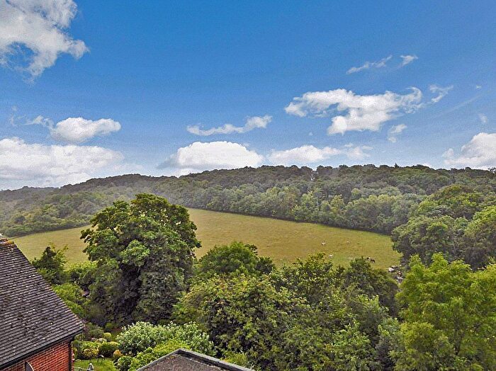 5 Bedroom Detached House For Sale In White House Close, Wooburn Moor, Buckinghamshire, HP10