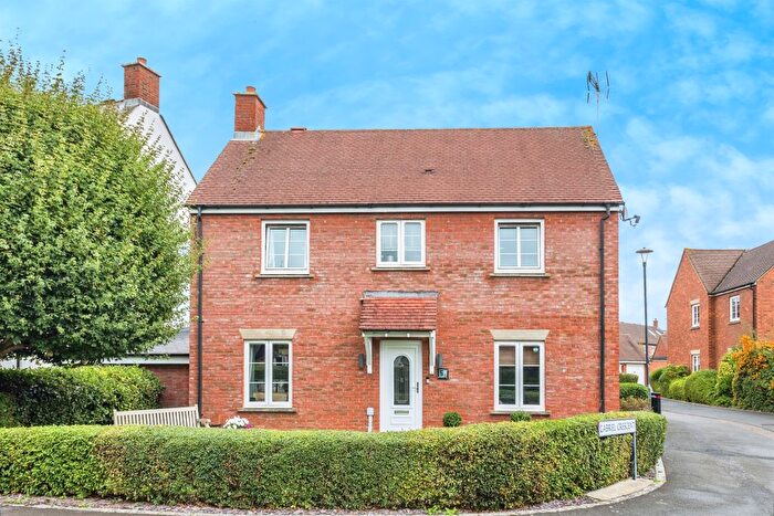 4 Bedroom Detached House For Sale In Gabriel Crescent, Swindon, SN25