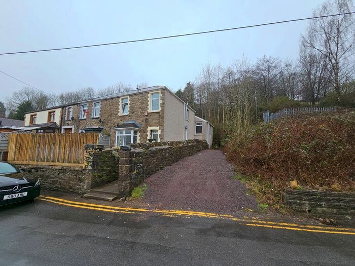 4 Bedroom End Of Terrace House To Rent In Alma Street, Abertillery, NP13