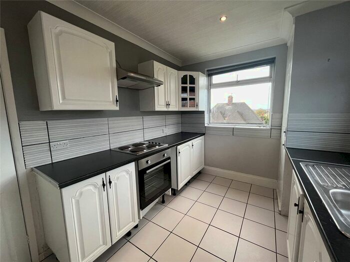 2 Bedroom Maisonette To Rent In Compton Road, Sherwood, Nottingham, Nottinghamshire, NG5