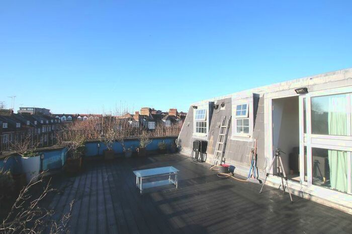 1 Bedroom Apartment To Rent In Mount Pleasant Lane, Hackney, E5