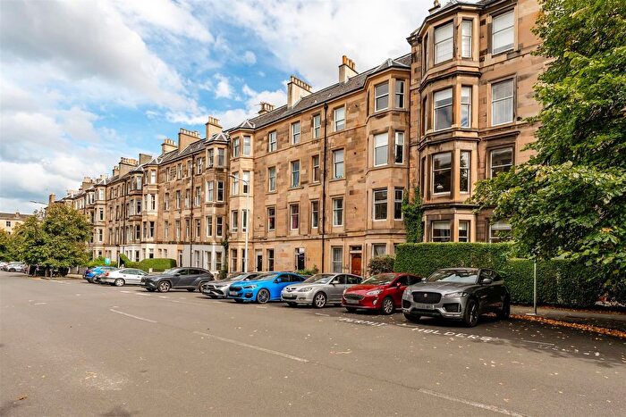 2 Bedroom Flat To Rent In Hillside Street, Edinburgh, EH7