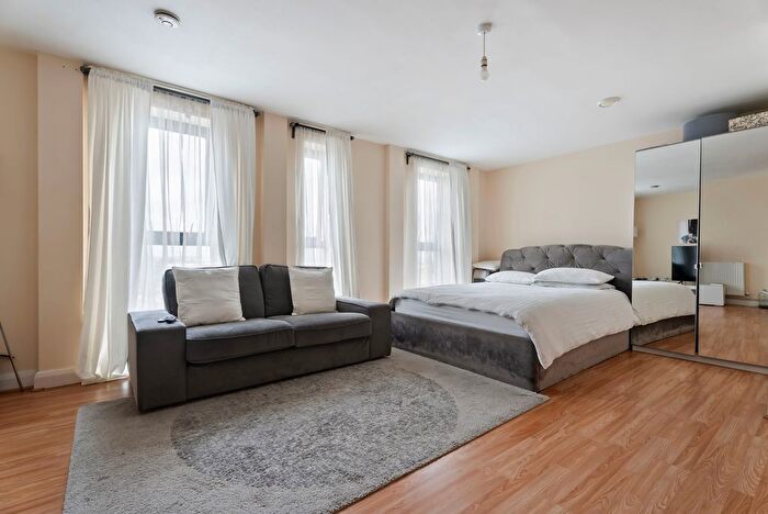 1 Bedroom Studio For Sale In London Road, Croydon, CR0