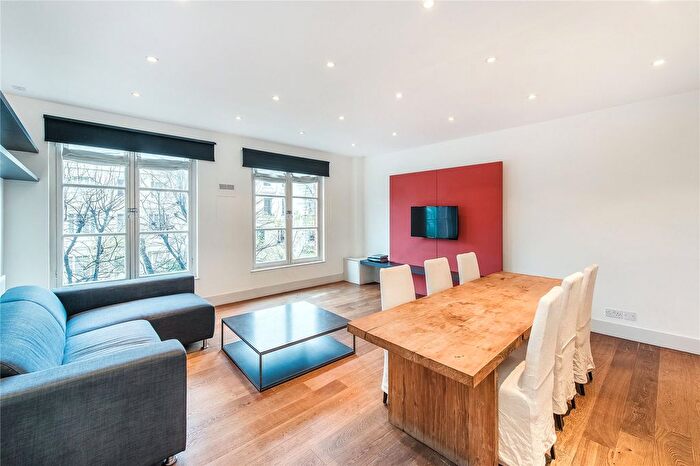2 Bedroom Flat To Rent In Thornbury Court, - Chepstow Villas, Notting Hill, London, W11