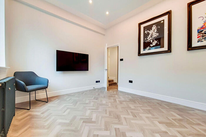 1 Bedroom Flat To Rent In Creechurch Lane, City, London, EC3A
