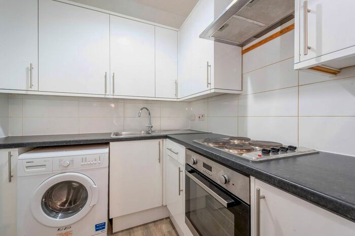 1 Bedroom Flat To Rent In Churchfield Road, Acton, London, W3