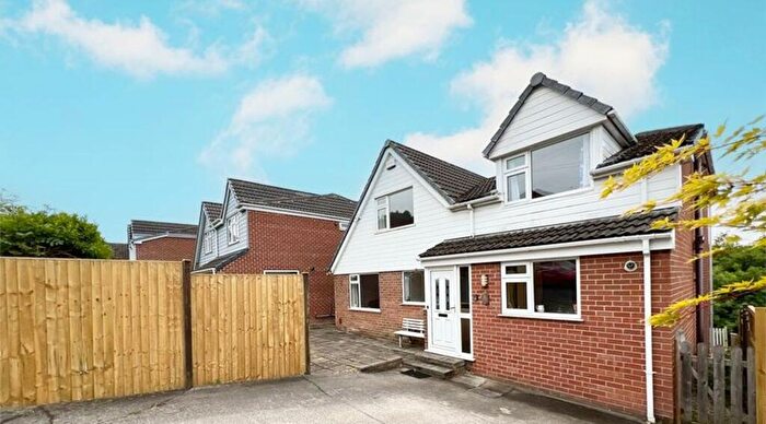 5 Bedroom Detached House For Sale In Fenay Bankside, Fenay Bridge, HD8