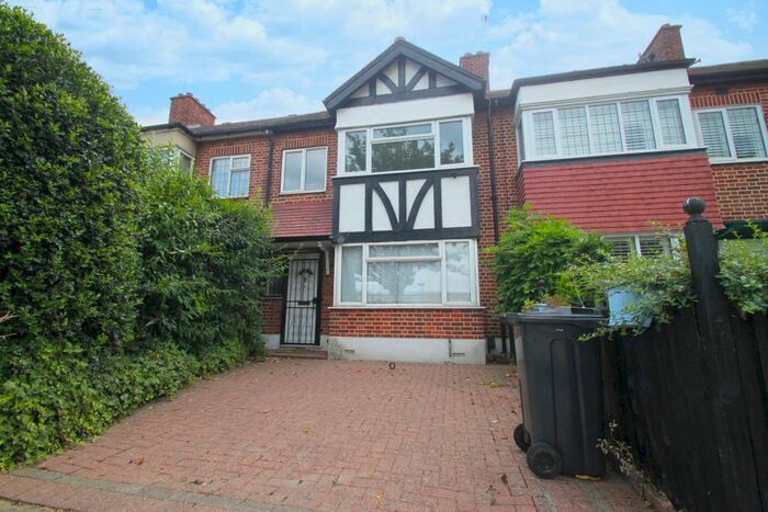 3 Bedroom Terraced House To Rent In Snakes Lane East, Woodford Green, IG8