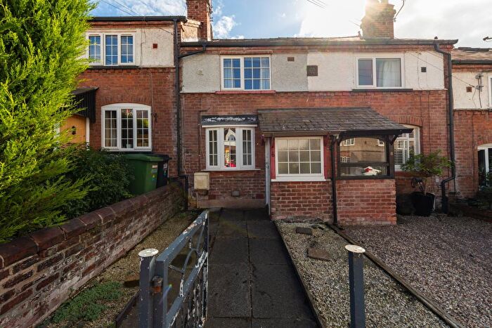 2 Bedroom Terraced House For Sale In Knutsford, Cheshire, WA16