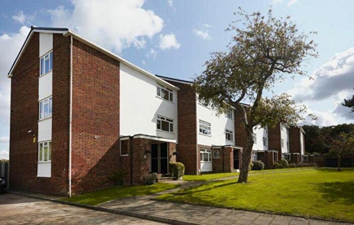 2 Bedroom Maisonette To Rent In Carters Hill Close, London, SE9