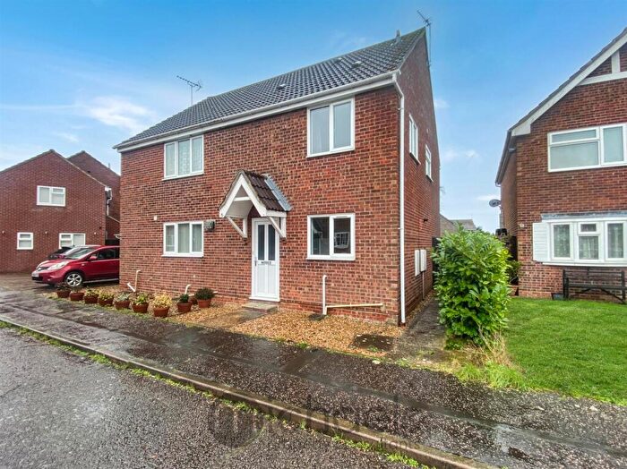 3 Bedroom Semi Detached House To Rent In Hereward Close, Wivenhoe, CO7