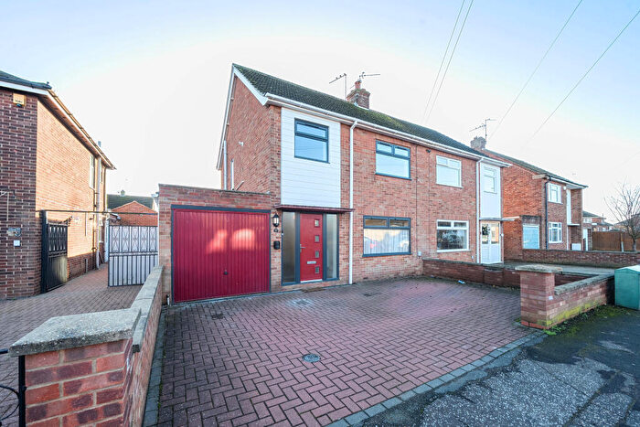 3 Bedroom Semi Detached House For Sale In Central Square, Peterborough, Cambridgeshire, PE2