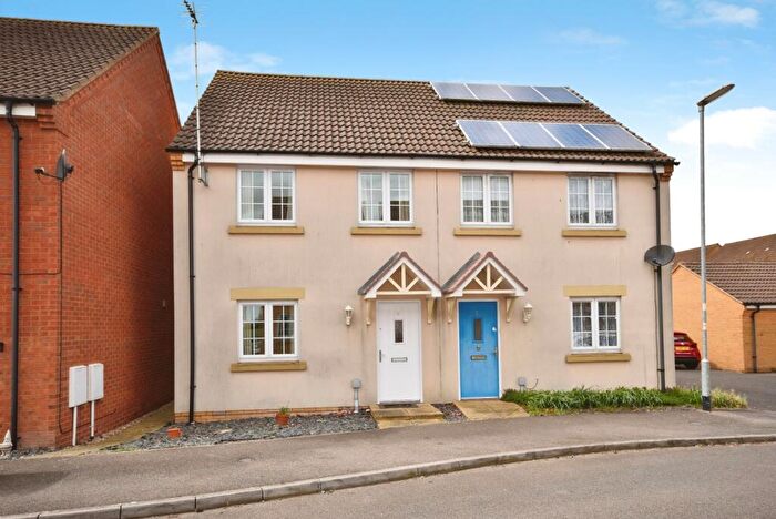 3 Bedroom Semi Detached House For Sale In The Sidings, Cranwell Village, Sleaford, NG34