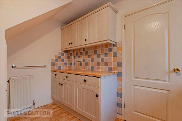 4 Bedroom Detached House For Sale In Sycamore Rise, Holmfirth, West Yorkshire, HD9