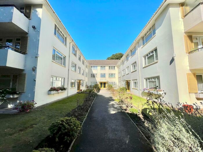 2 Bedroom Flat To Rent In Manor Road, BH1