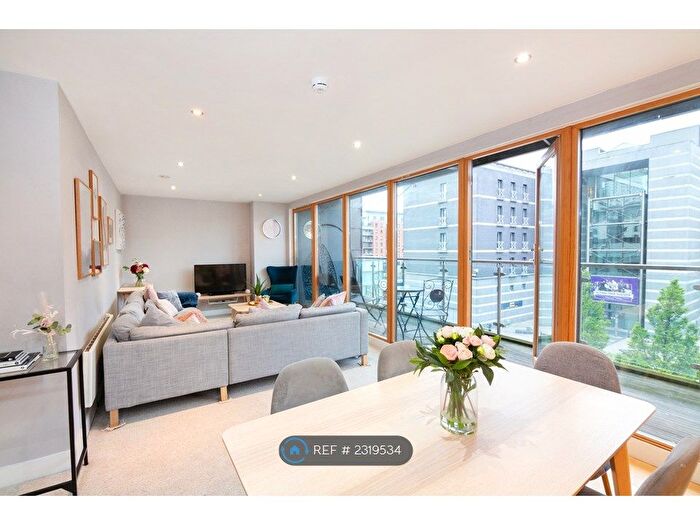 2 Bedroom Flat To Rent In The Boulevard, Leeds, LS10