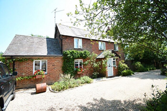 5 Bedroom Semi Detached House To Rent In Fernhill Cottages, Toutley Road, Wokingham, Berkshire, RG41