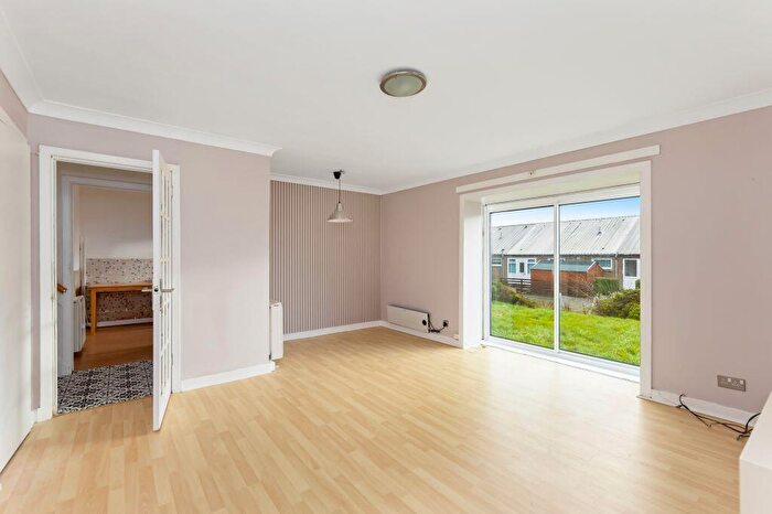 3 Bedroom Semi Detached House For Sale In Beech Road, Bathgate, EH48