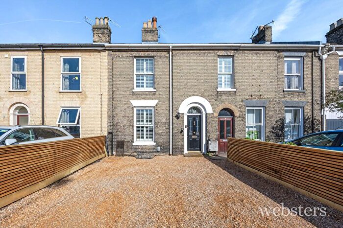 3 Bedroom Terraced House For Sale In Dereham Road, Norwich, NR2