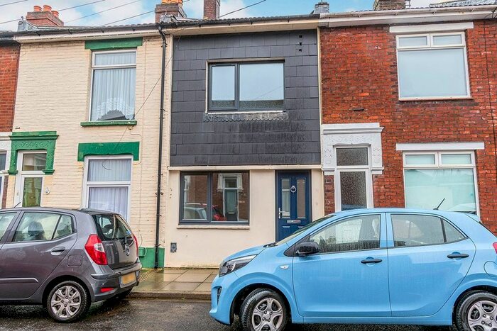 2 Bedroom Terraced House To Rent In Shakespeare Road, Portsmouth, PO1