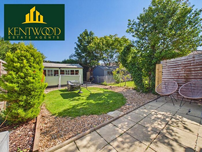 2 Bedroom Property For Sale In Ives Road, Slough, SL3